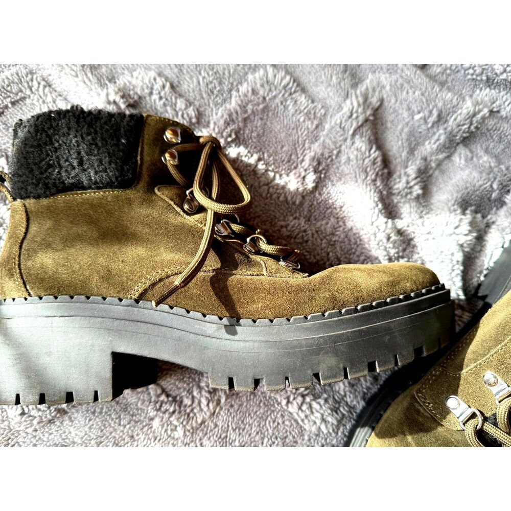Marc Fisher Leather Army Green/Faux Fur/Suede Lace Up Boot sz 8 Women's Chunky